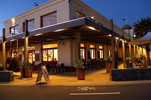 Amello - Accommodation Cooktown
