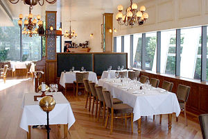 Delvaux - Restaurant Guide 0