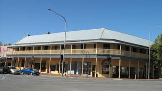 Colac Hotel - Accommodation Georgetown 0