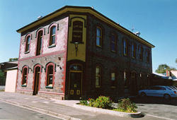 Earl of Leicester Hotel - Geraldton Accommodation
