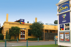 Castello's At Pakenham - Melbourne Tourism 0