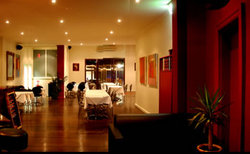 Junction Hotel Newport - Pubs Perth 1