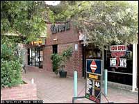 Avenues Tavern - Pubs Perth 1