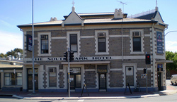 Southwark Hotel - Accommodation Tasmania 1