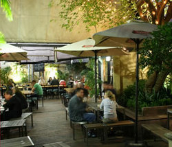 Dicks Hotel - Restaurants Sydney 1