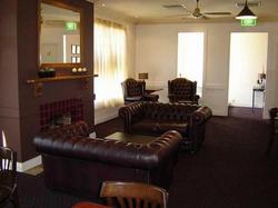 Eltham Hotel - Accommodation Cooktown 2