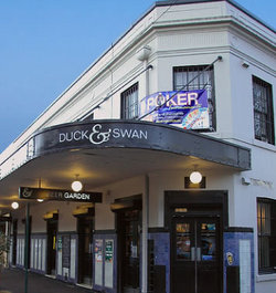 Duck & Swan Hotel - Accommodation Georgetown 2