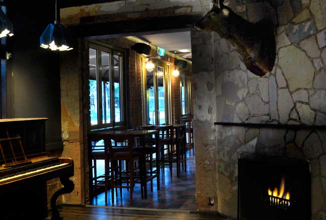 Barking Dog Wine Bar & Cafe - Accommodation Tasmania 1
