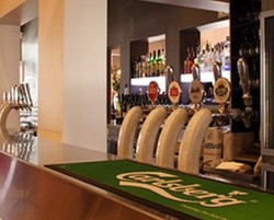 Queen's Head Hotel - Accommodation in Surfers Paradise 3