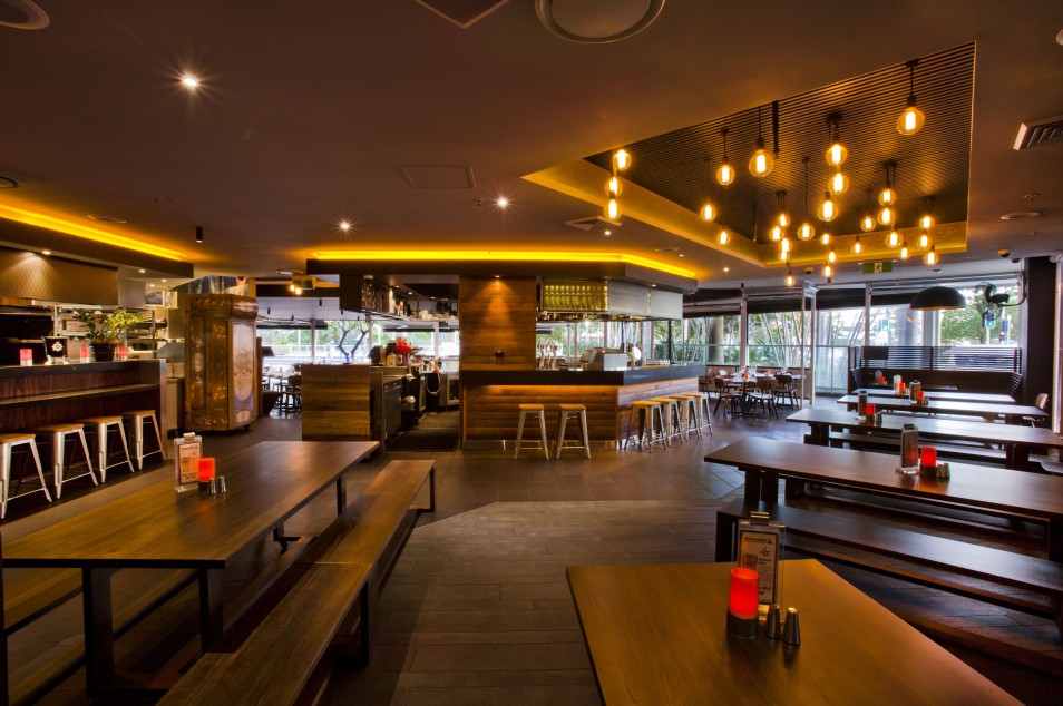 Alto Cucina And Bar - Accommodation in Surfers Paradise 2