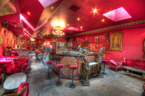 Polly Bar - Casino Accommodation