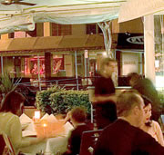 Domanis Cafe Restaurant Bar - Pubs Sydney