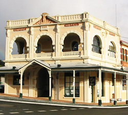 Empire Hotel - Geraldton Accommodation