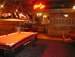 Spurs Saloon - Accommodation Redcliffe