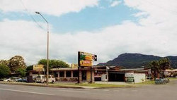 Cabbage Tree Hotel - Townsville Tourism