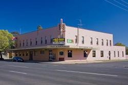 Railway Hotel - Accommodation Cooktown