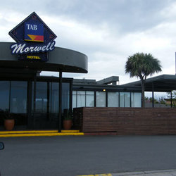 Morwell Hotel - Accommodation Airlie Beach