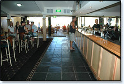 Bateau Bay Hotel - Accommodation Cooktown