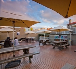 The Hawthorn Hotel - Geraldton Accommodation