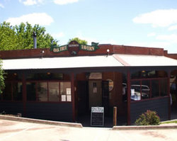 The Oak Tree Tavern