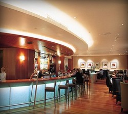 The Globe Wine Bar & Restaurant - thumb 2