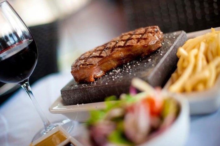 Black Angus Bar  Grill Restaurant - Accommodation Redcliffe