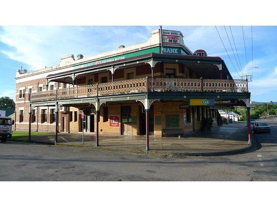 Bank Hotel Dungog - Accommodation Redcliffe