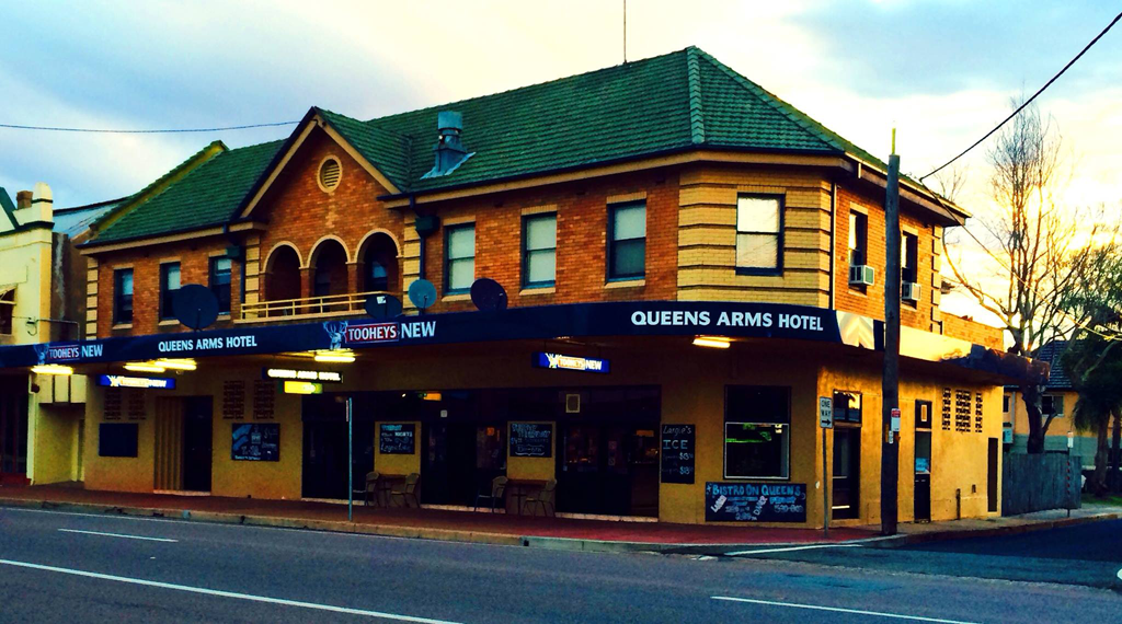 Queens Arms Hotel - St Kilda Accommodation