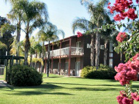 Barmera Hotel-Motel - Geraldton Accommodation