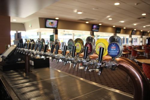 Ettalong Memorial Bowling Club - Restaurants Sydney