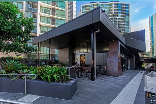 Workshop 14 - Accommodation in Surfers Paradise
