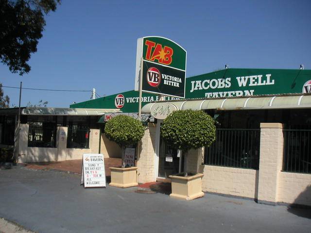 Jacobs Well Bayside Tavern - Casino Accommodation