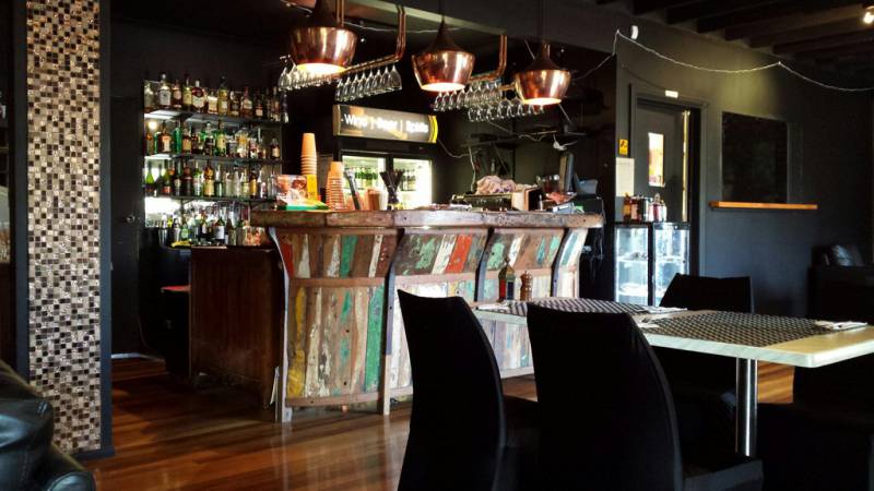 The Monkey Tree Bar & Restaurant - Restaurant Gold Coast 2