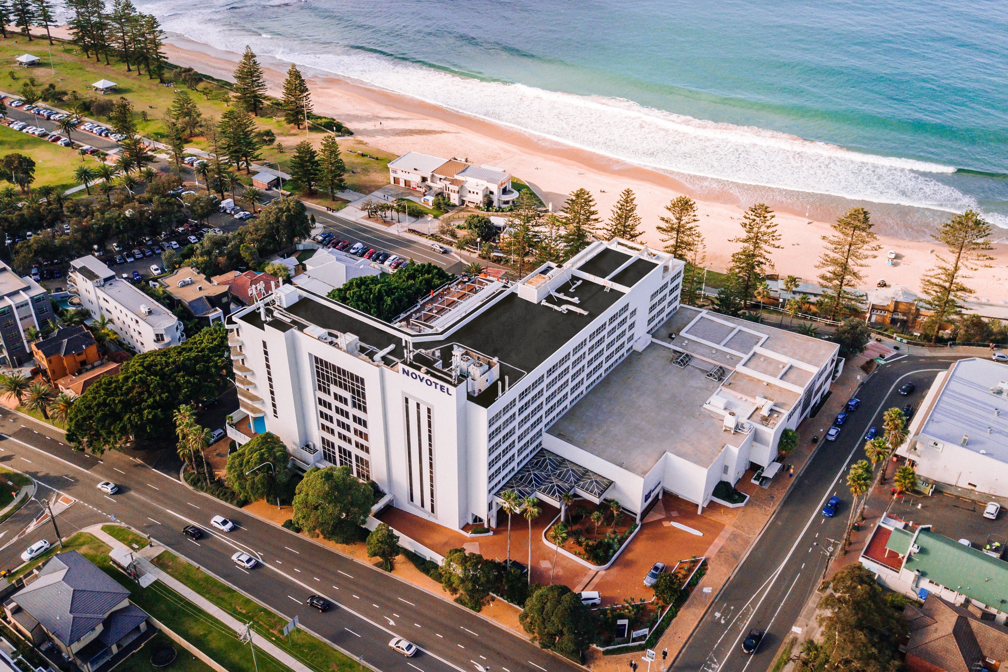 New Years Eve Party - Novotel Wollongong Northbeach - Surfers Gold Coast