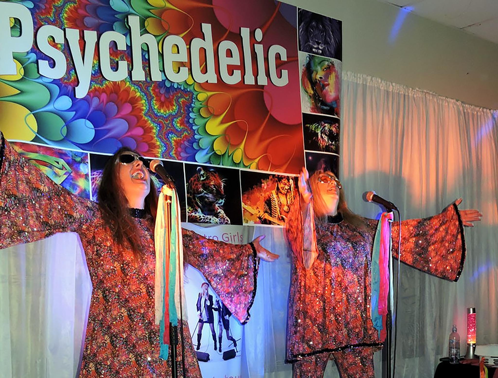 Psychedelic 70s Show The Retro Girls - Accommodation Mount Tamborine