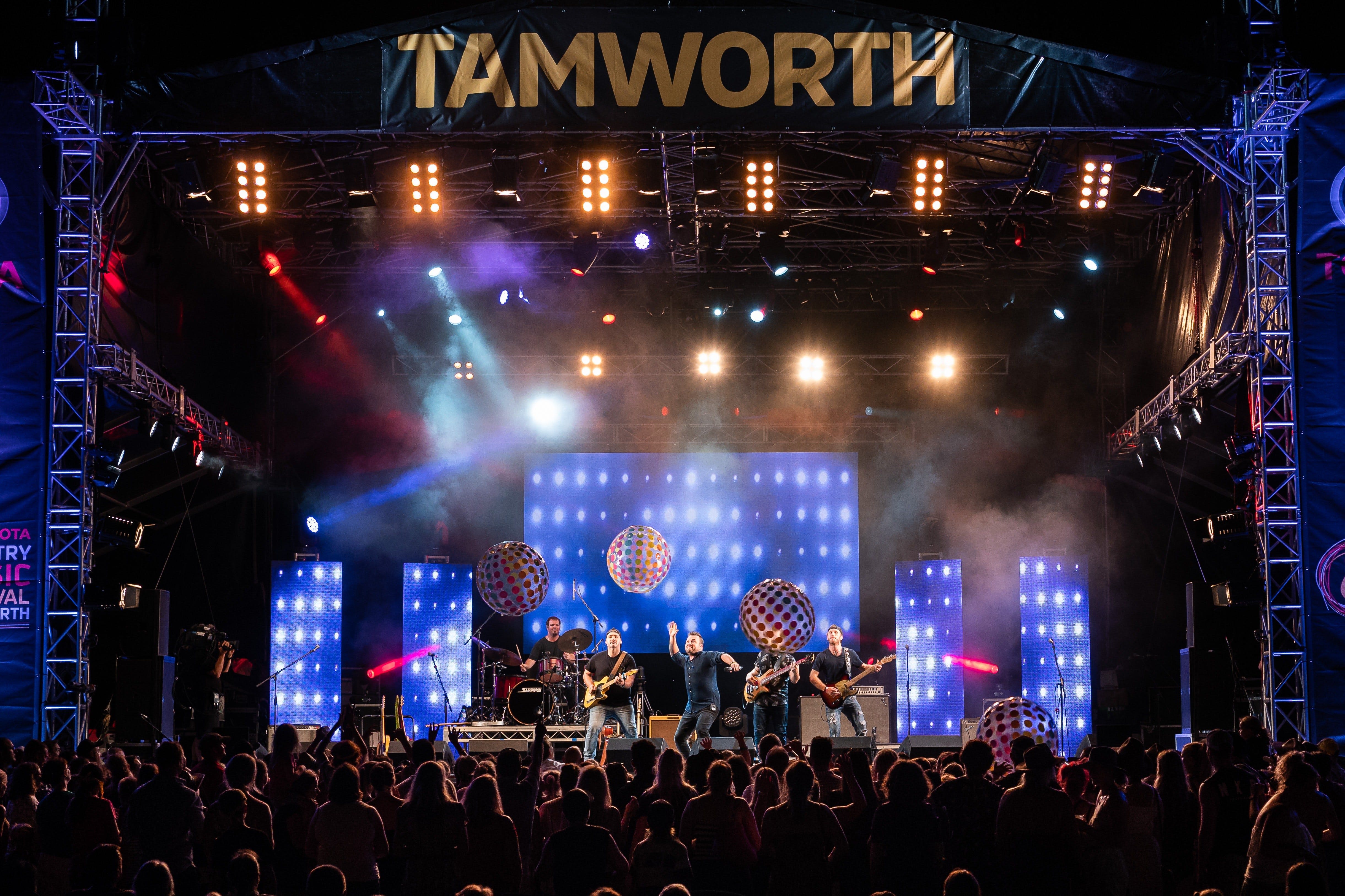 Toyota Country Music Festival Tamworth - Geraldton Accommodation