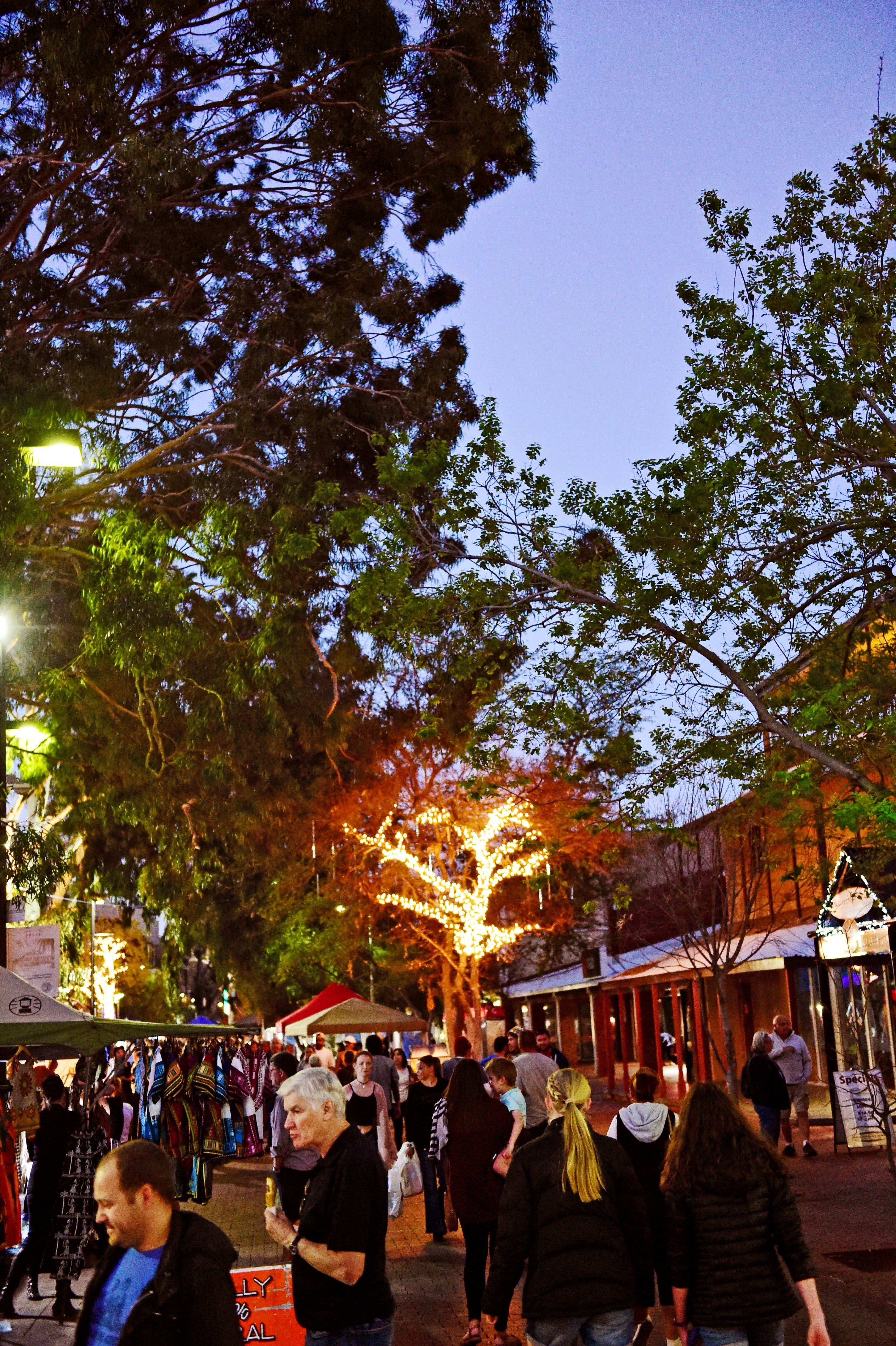 Alice Springs Town Council Night Markets - Darwin Tourism