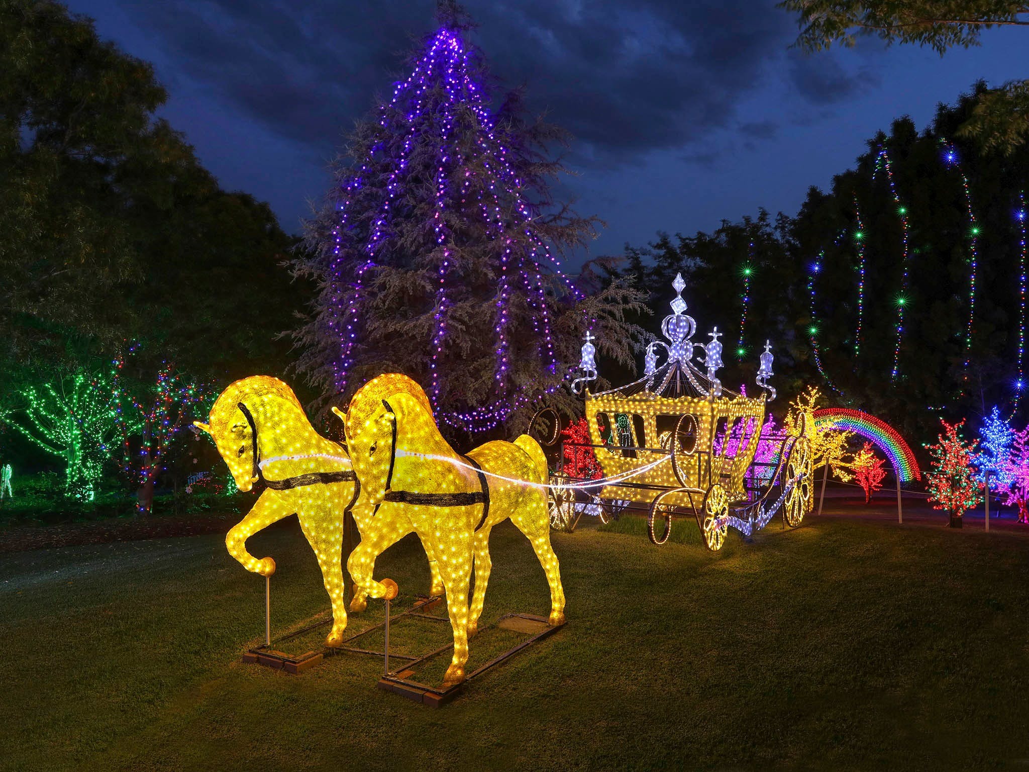 Christmas Lights Spectacular At Hunter Valley Gardens - thumb 2