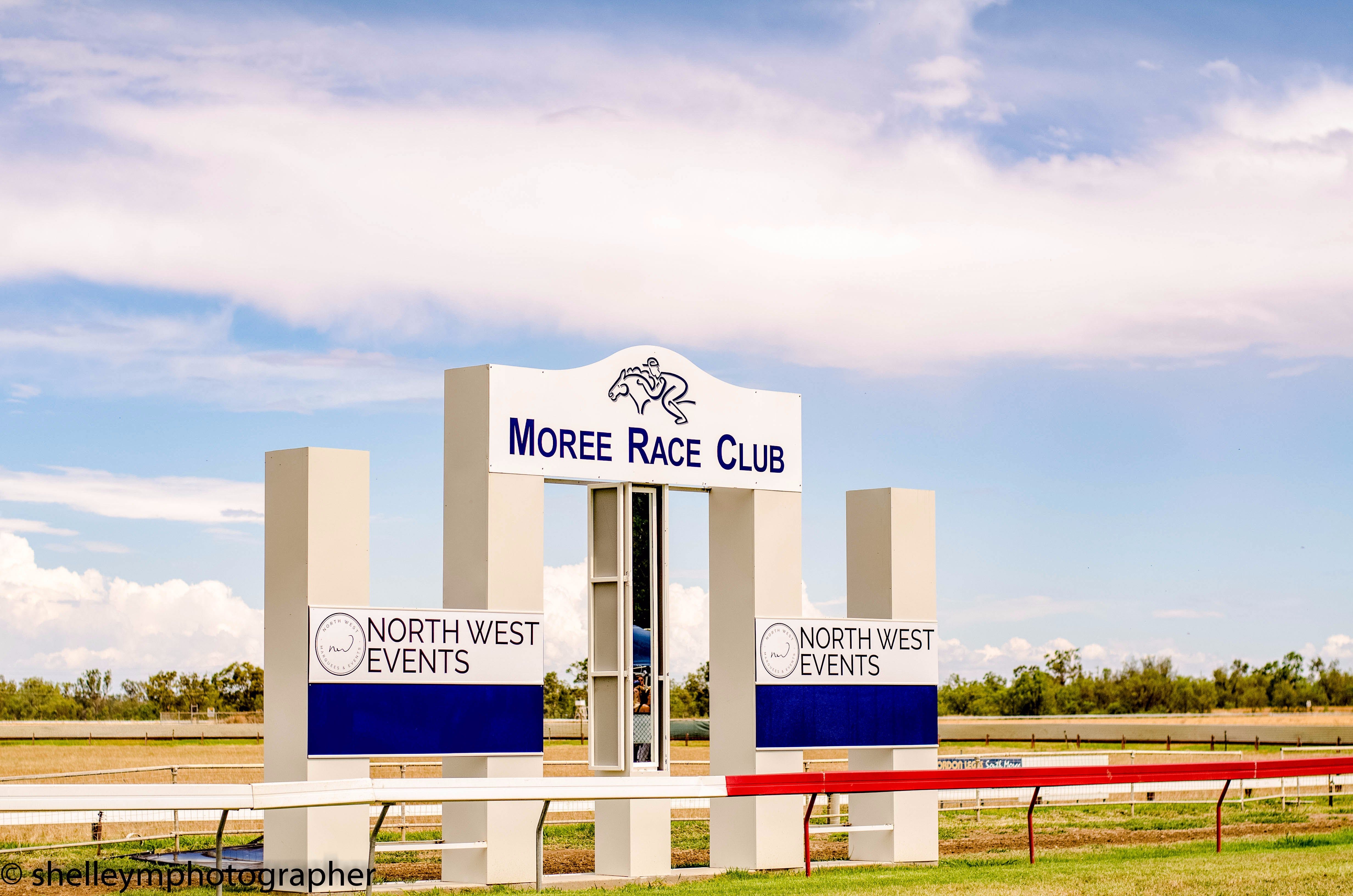 Moree Race Club TAB Race Day - thumb 2