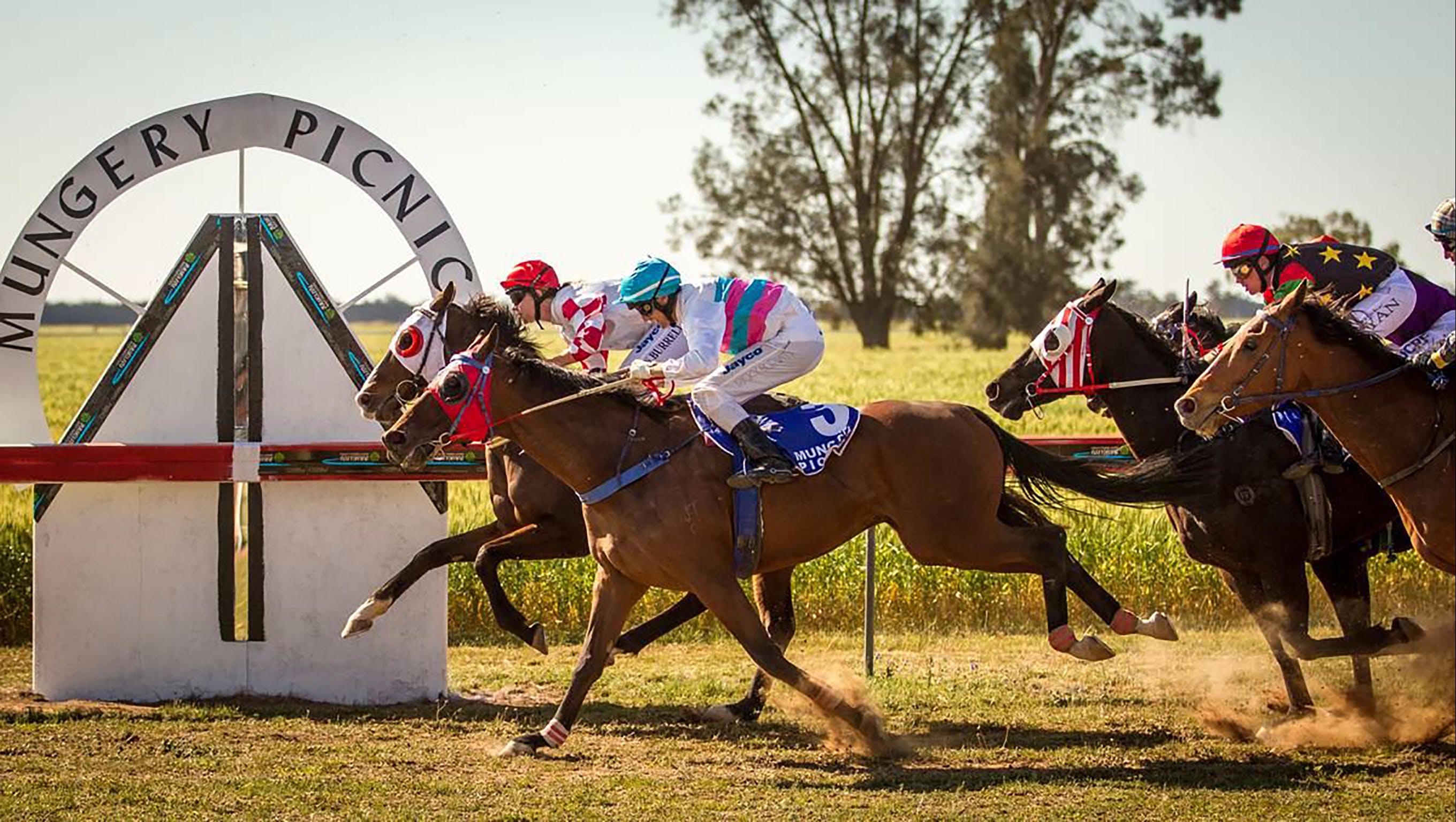 Mungery Picnic Races - Accommodation Cooktown